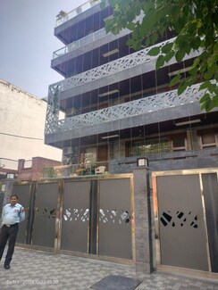 4 BHK + Servant Room Builder Floor For Rent in Ansal Plaza Gurgaon