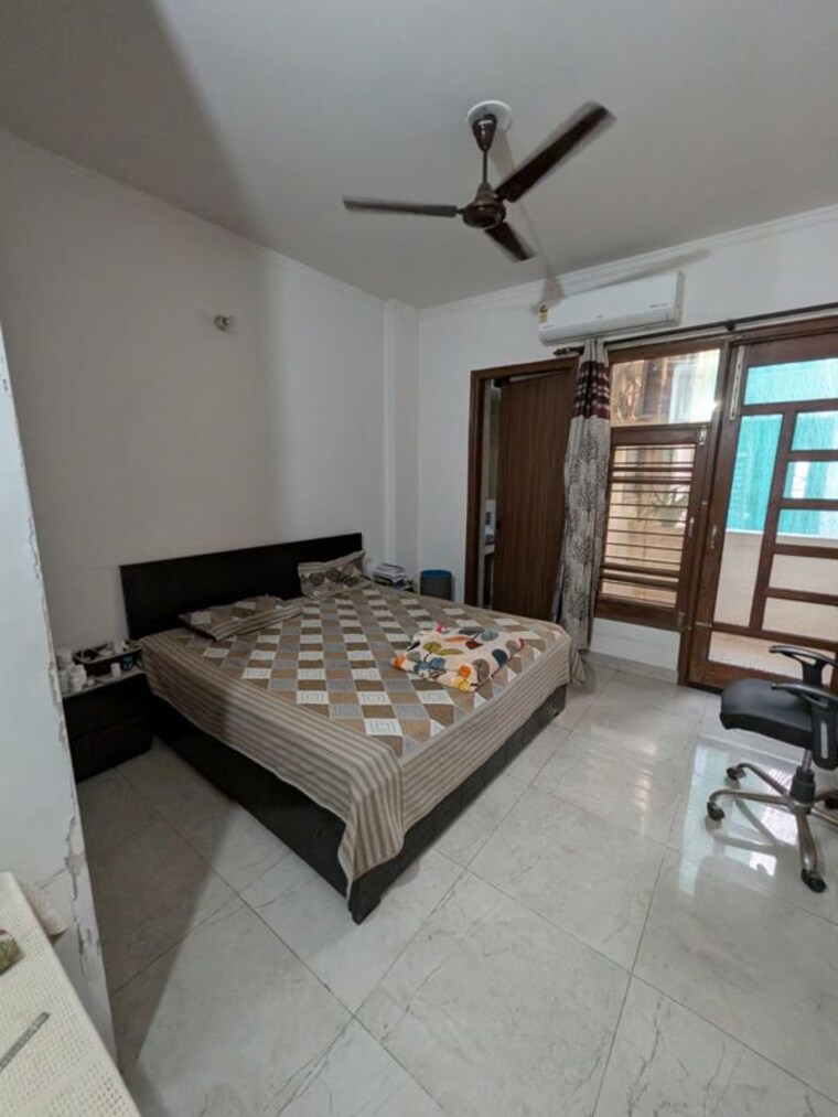 Bedroom, sector 52 2 Bedroom 1400 Sq.Ft. Builder Floor In Sector 52 Gurgaon 10136710