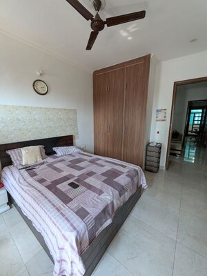 Bedroom in 2 BHK Builder Floor at Sector 52 – for Rent