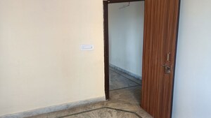 Room in 2 BHK Builder Floor at Vaishali Sector 3 – for Rent