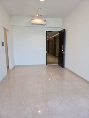 Room in 3 BHK Apartment at Piramal Mahalaxmi, Mahalaxmi – for Rent