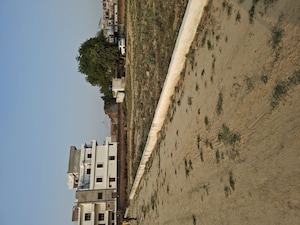  Plot For Sale in Gomti Nagar