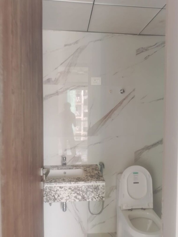 Bathroom, signature-global-city 3.5 Bedroom 1412 Sq.Ft. Apartment In Sector 37d Gurgaon 10136713
