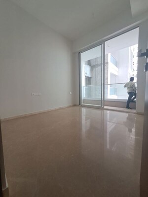 Room in 3 BHK Apartment at Omkar Alta Monte, Malad East – for Rent