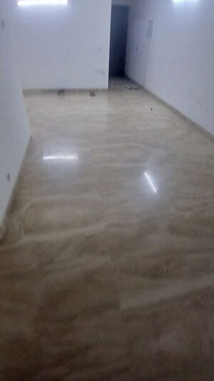 Room in 3 BHK Apartment at Supertech Araville, Sector 79 – for Rent