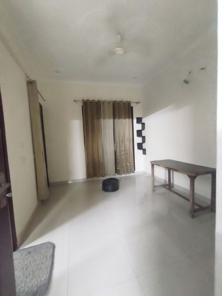 Room, sector 67 2 Bedroom 250 Sq.Ft. Villa In Sector 67 Mohali 10136857