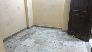 Room in 1 BHK Builder Floor at Vaishali Sector 5 – for Rent