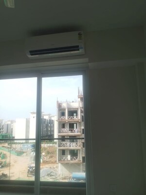 Room in 4 BHK Apartment at BPTP Park Prime, Sector 66 – for Rent