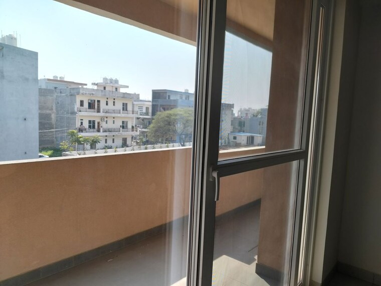 Balcony, sav-gulnaar-meadows 3 Bedroom 2376 Sq.Ft. Apartment In Ambala Highway Zirakpur 10136949