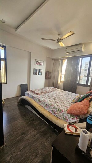 Bedroom in 2 BHK Apartment at Purbani Heights, Chembur – for Rent
