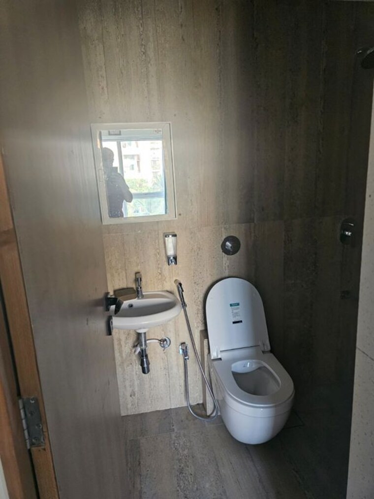 Bathroom, mahavir-arham-mourya 2 Bedroom 757 Sq.Ft. Apartment In Chembur Mumbai 10137003