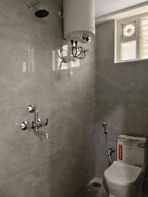 Room in 3 BHK Apartment at Sri Nilayam Manikonda, Manikonda – for Rent