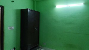 Room in 1 BHK Builder Floor at Vaishali Sector 5 – for Rent