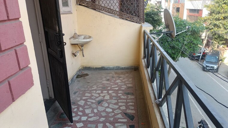 Balcony, vaishali sector 5 1 Bedroom 550 Sq.Ft. Builder Floor In Vaishali Sector 5 Ghaziabad 10137064