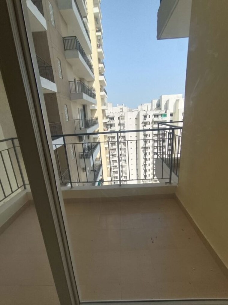Balcony, amrapali-crystal-homes 3 Bedroom 1375 Sq.Ft. Apartment In Sector 76 Noida 10137081