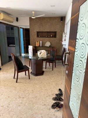 Master Bedroom in 2 BHK Apartment at Satellite Tower, Goregaon East – for Rent