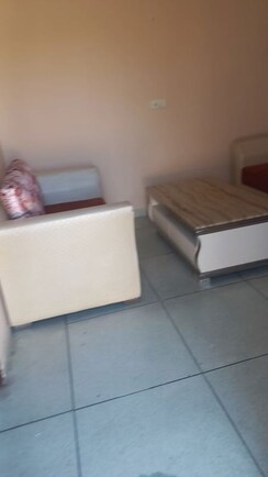 1 BHK + Pooja Room Builder Floor For Rent in Sector 47