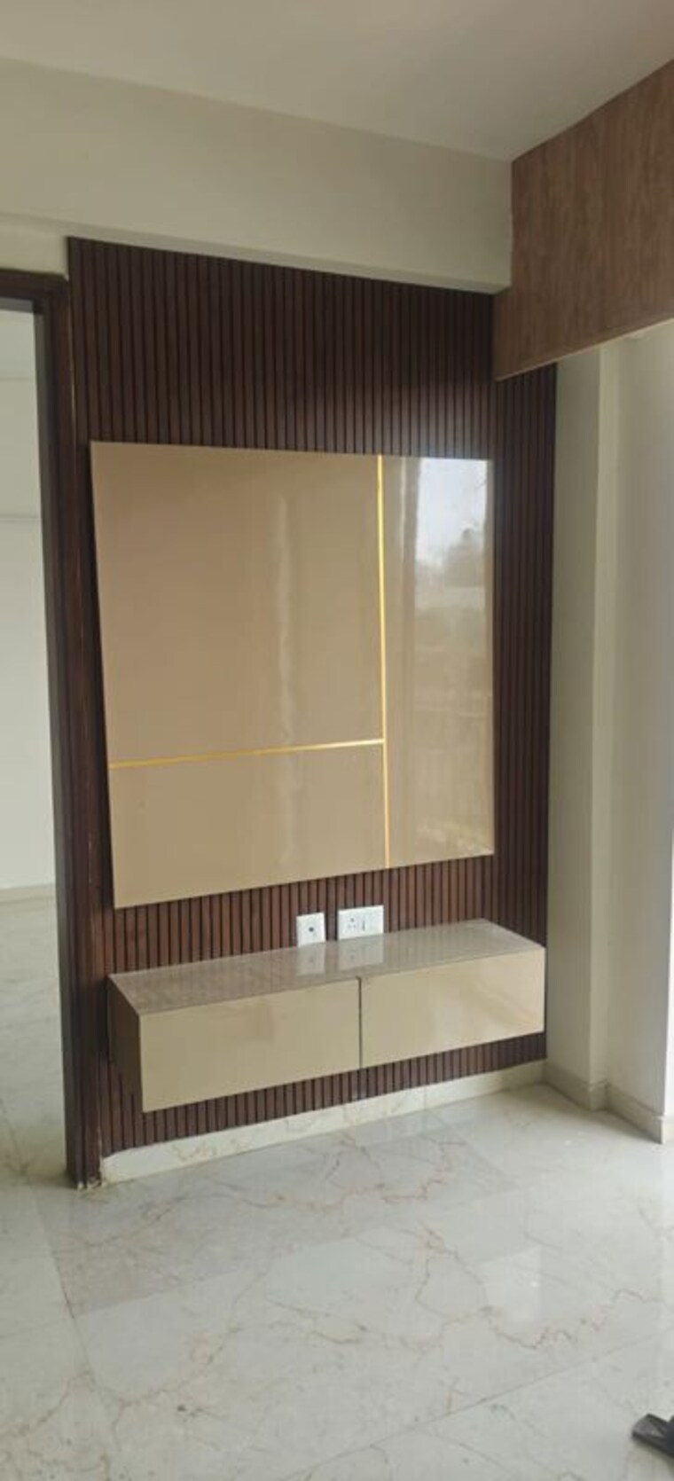 Room, smart-world-gems 3.5 Bedroom 1610 Sq.Ft. Apartment In Sector 89 Gurgaon 10137095