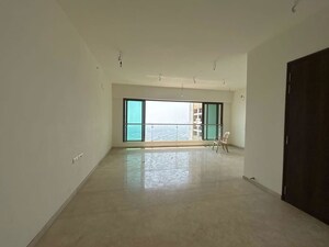 Room in 3 BHK Apartment at Peninsula Celestia Spaces, Parel – for Sale