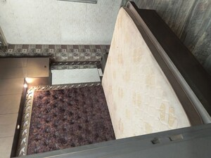 Furnished Amenities in 3 BHK Builder Floor at Kakrola – for Sale