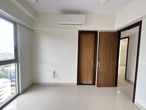 Room in 2 BHK Apartment at Runwal Nirvana, Parel – for Rent
