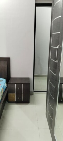3 BHK Apartment For Sale in Evershine Millennium Paradise