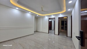 Room in 3 BHK Builder Floor at Palm Residency Chhatarpur, Chattarpur – for Rent