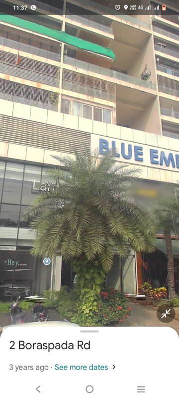 Showroom For Sale in Atul Blue Empress