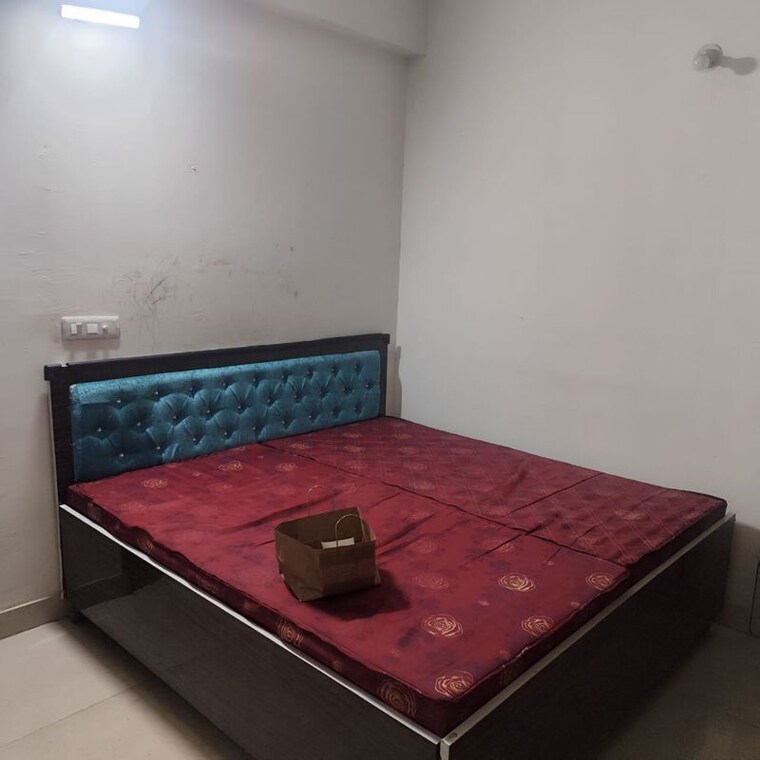 Bedroom, signature-roselia-phase-2 2 Bedroom 594 Sq.Ft. Apartment In Sector 95a Gurgaon 10137163