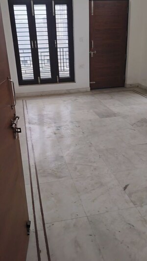 Room in 4 BHK Builder Floor at Parklands, Sector 85 – for Rent