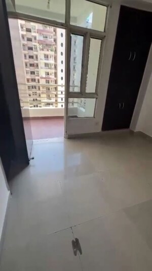 Room in 2 BHK Apartment at Supertech Livingston, Sain Vihar – for Sale