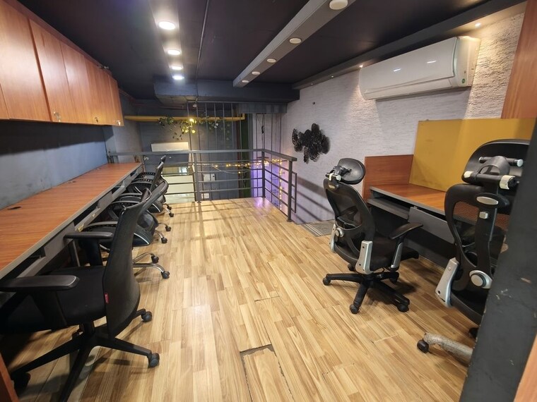 Floor Plan, netaji subhash place Commercial Office Space 1300 Sq.Ft. In Netaji Subhash Place Delhi 10137194
