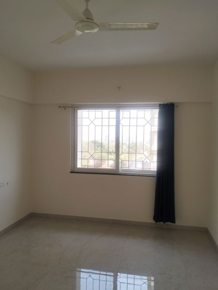 Room, raheja-vistas-phase-3 1 Bedroom 7000 Sq.Ft. Apartment In Mohammadwadi Pune 10137201