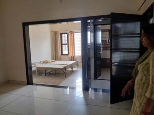 Living Room in 2 BHK Builder Floor at Sector 17 – for Rent