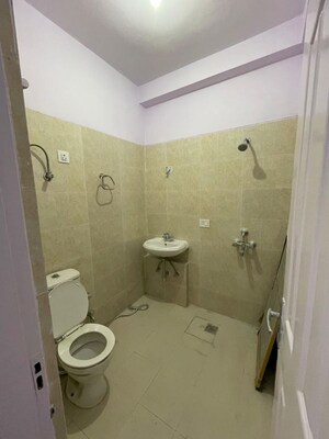 Bathroom in 4 BHK Builder Floor at BPTP Parkland Pride, Sector 77 – for Rent