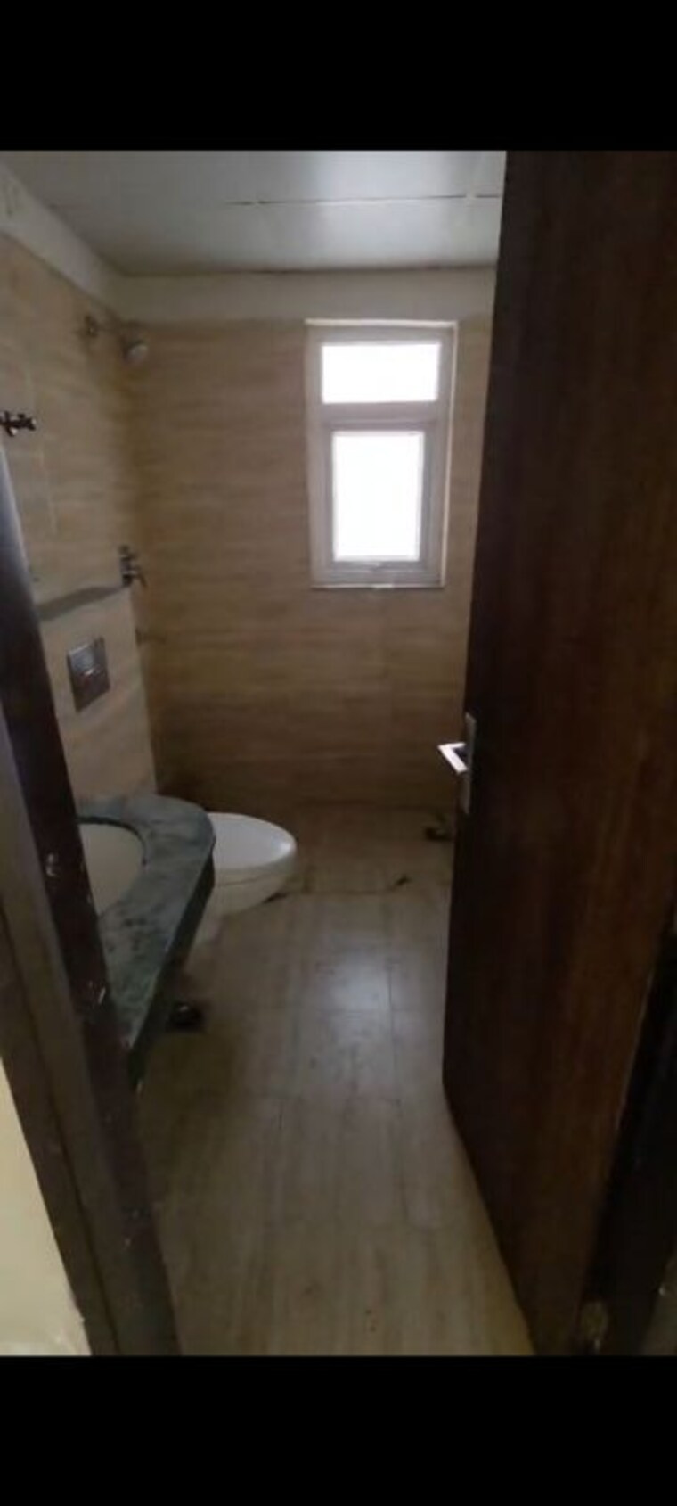 Bathroom, bptp-discovery-park 3 Bedroom 925 Sq.Ft. Apartment In Sector 80 Faridabad 10137211