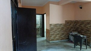 Room in 3 BHK Builder Floor at Vaishali Sector 4 – for Rent