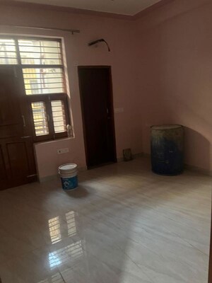 2.5 BHK Builder Floor For Rent in Sector 10