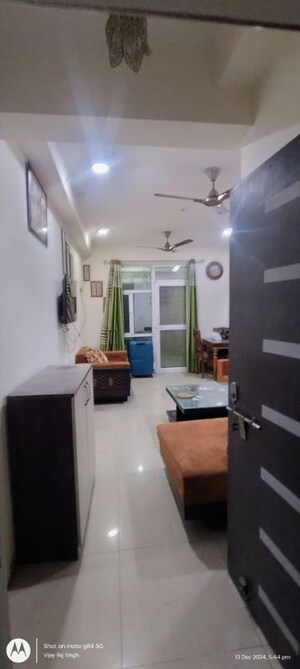 Master Bedroom in 3 BHK Apartment at Gaur City 2 - 11th Avenue, Sector 16c Greater Noida – for Rent