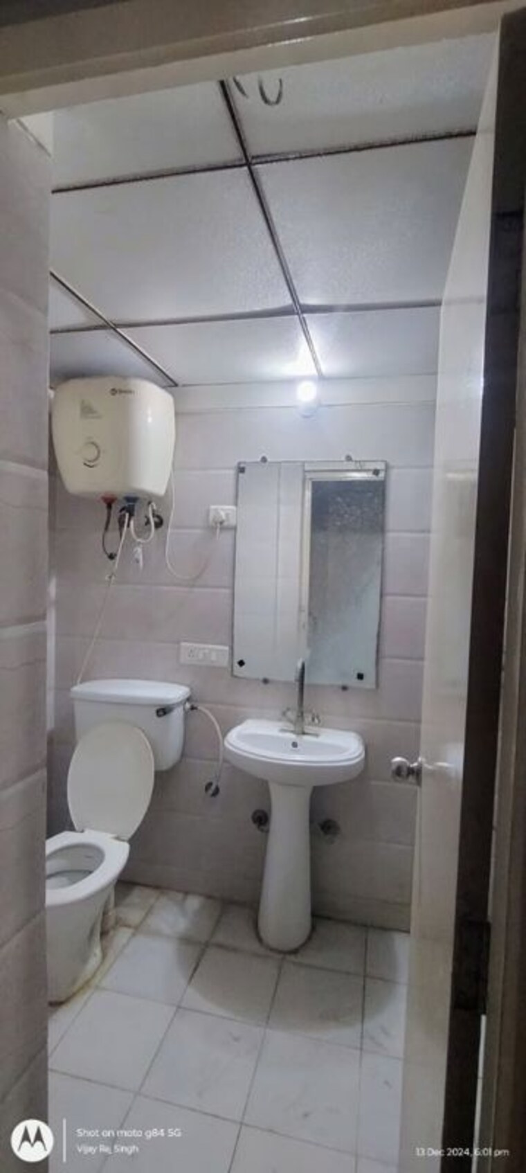 Bathroom, gaur-city-2-11th-avenue 3 Bedroom 1420 Sq.Ft. Apartment In Sector 16c Greater Noida Greater Noida 10137230