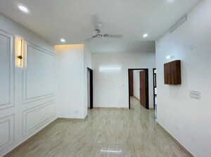Room in 3 BHK Builder Floor at Sushant Lok 2, Sector 57 – for Sale