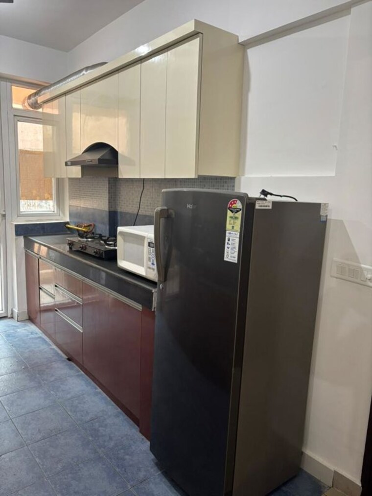 Kitchen, grihapravesh 3 Bedroom 1726 Sq.Ft. Apartment In Sector 77 Noida 10137241