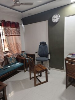 1.5 BHK + Pooja Room Apartment For Sale in Tilak Nagar Building