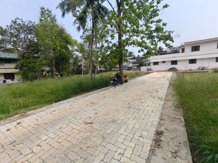 undefined, tripunithura  3924 Sq.Ft. Plot In Tripunithura Kochi 10137239