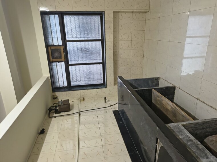 Balcony, kurla east 1 Bedroom 500 Sq.Ft. Apartment In Kurla East Mumbai 10137273