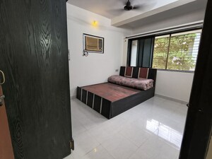 Bedroom in 1 BHK Apartment at Kurla East – for Rent