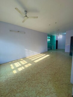 3 BHK + Extra Room Apartment For Rent in The Mall Avenue