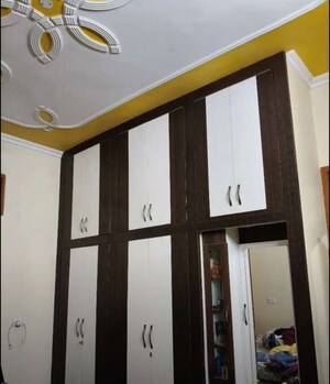 Furnished Amenities in 3 BHK Apartment at The Mall Avenue – for Rent