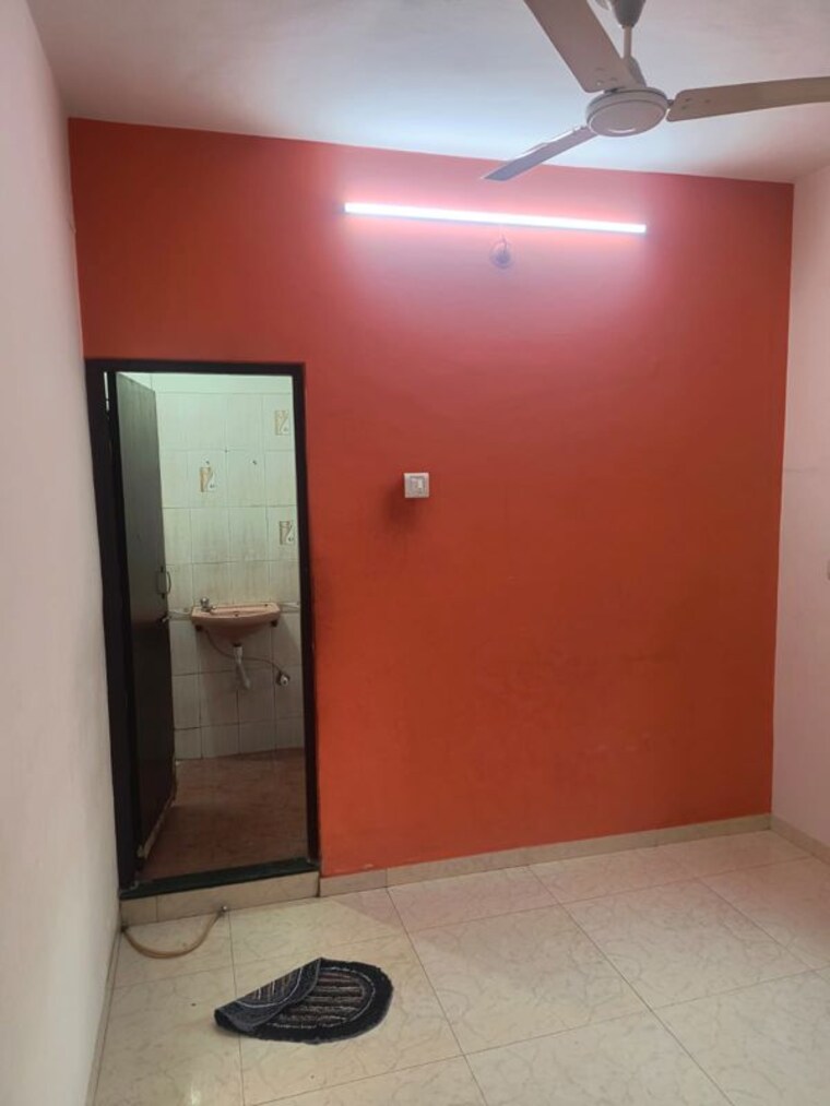 Room, ganesh nagar 1.5 Bedroom 900 Sq.Ft. Apartment In Ganesh Nagar Pune 10137292