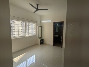 Room in 2 BHK Apartment at Eden Park At The Prestige City, Sarjapur Road – for Rent